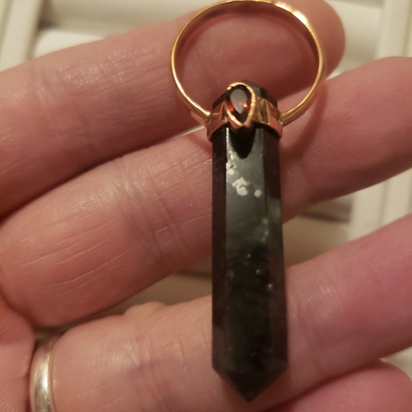 Larvikite w/ Garnet Copper pendant Necklace - Picture 5 of 12